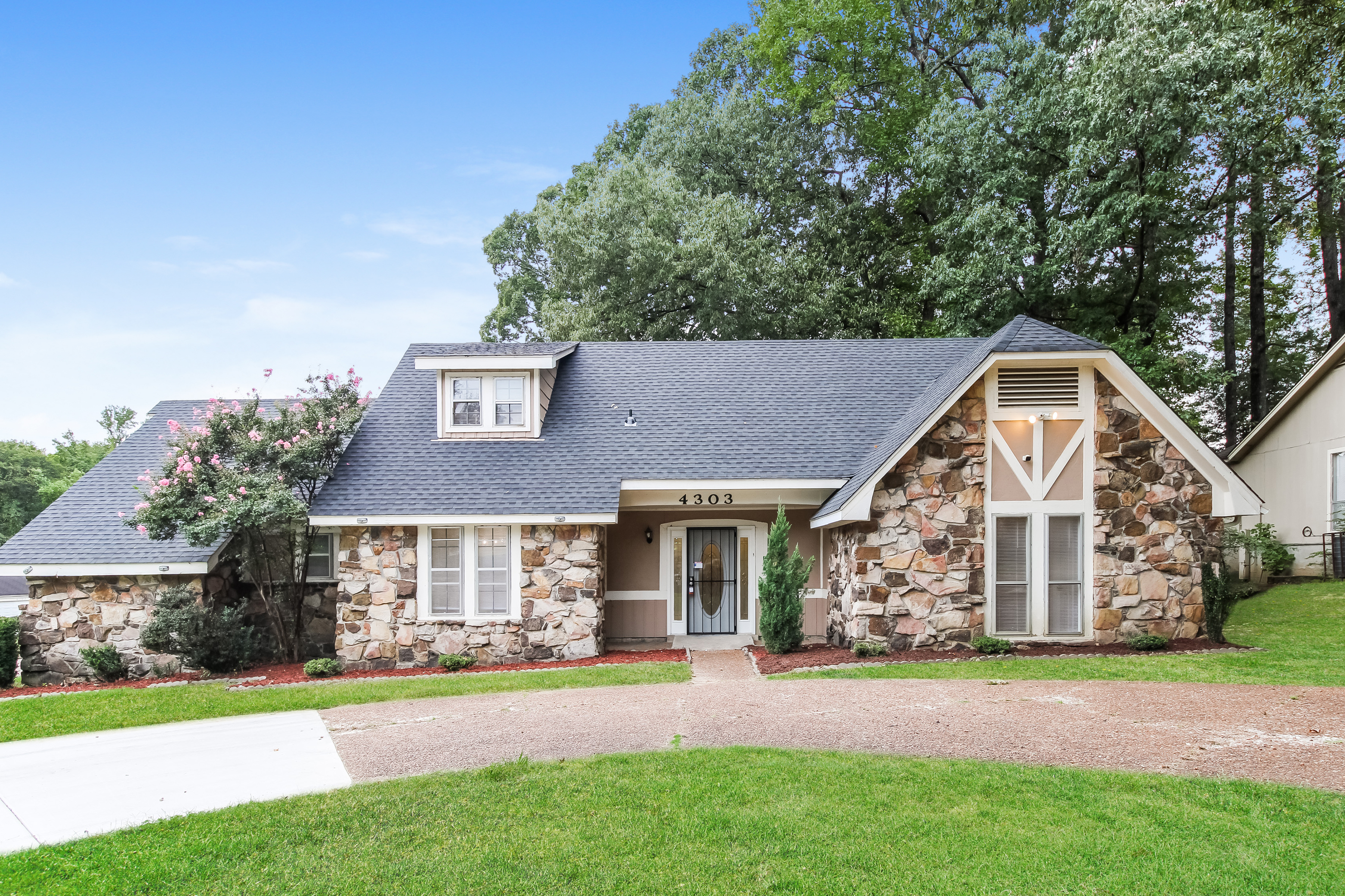 4303 Hunt Cliff Trce MEMPHIS, TN 38128